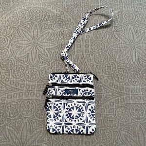 SCOUT CROSSBODY BAG